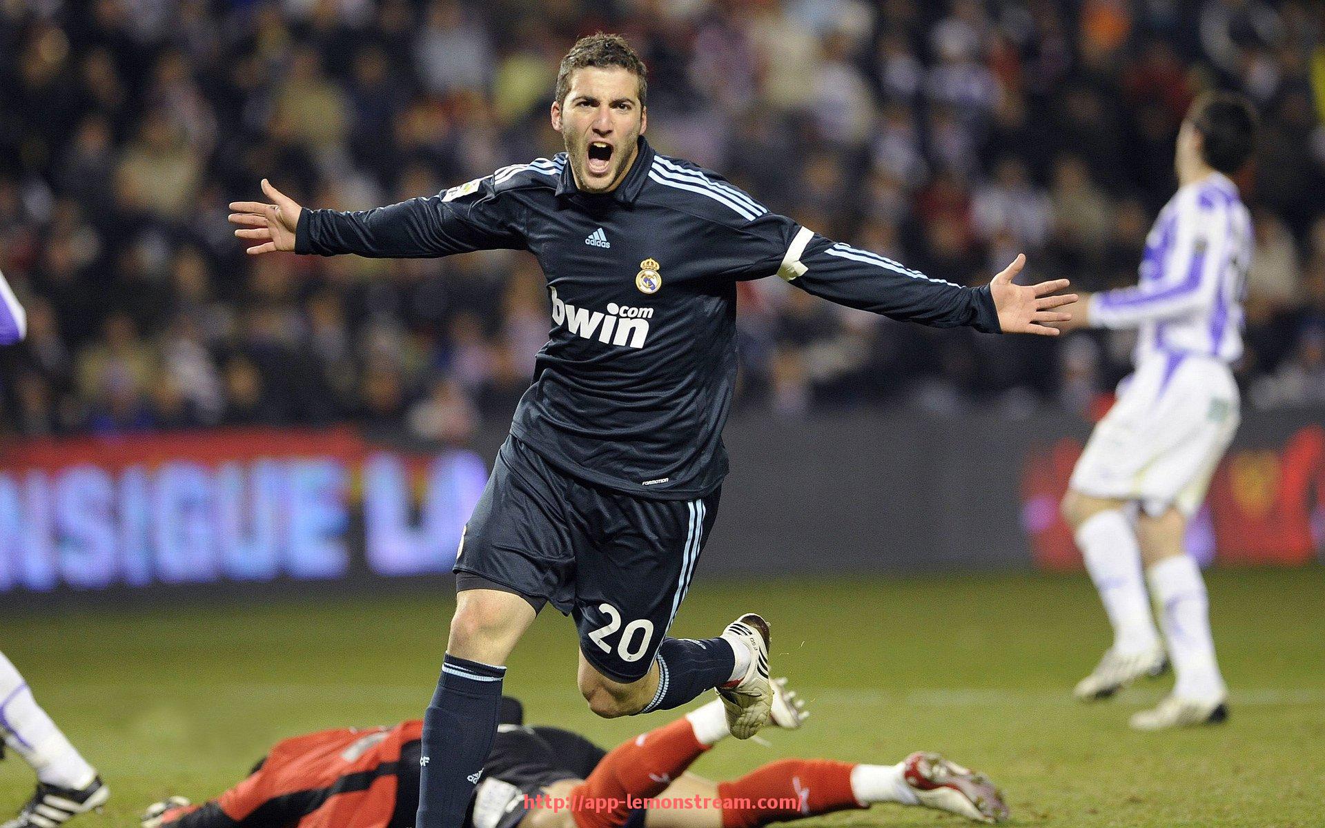 柠檬体育直播-回顾2012年欧冠抽签仪式与小组分布情况